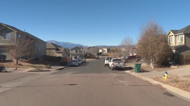 Denver Colorado Noviembre 2016 Pov Conduciendo Largo Avenida Entre Las — Vídeos de Stock