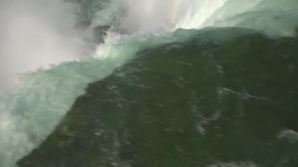 Luchtfoto Close Vliegen Rand Van Razende Whitewater Horseshoe Falls Met — Stockvideo