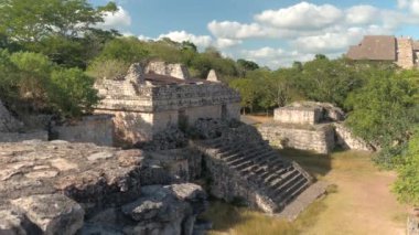 Yakın: Etkileyici Maya binalarda, Ek Balam arkeolojik sit. Şapel ve tarihi duvarlı şehir Tulum, Meksika tapınakta görkemli kalıntıları. Antik Maya uygarlığının kalıntıları
