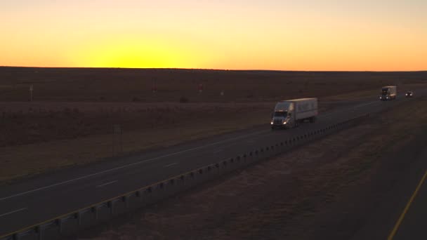 Amarillo Texas Usa December Luchtfoto Auto Vracht Semi Vrachtwagens Rijden — Stockvideo