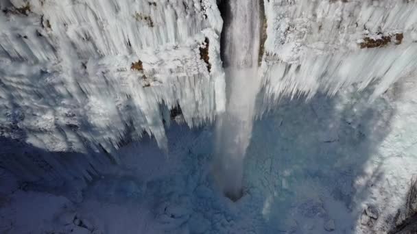 Gefrorener Wasserfall Nahaufnahme — Stockvideo