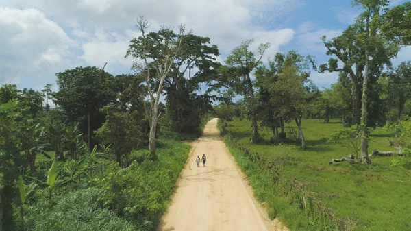 Aerial Flying Local People Walking Wide Dirt Road Dog Indigenous — Stock Photo, Image