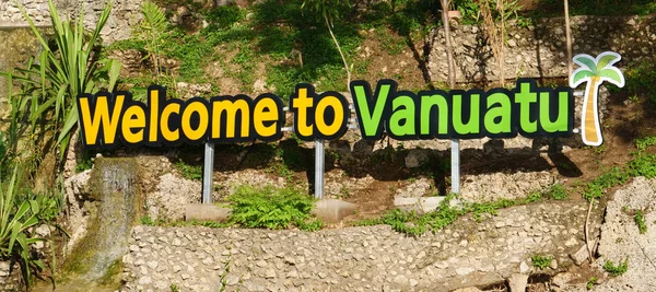 Buntes Sonnenbeschienenes Gelb Grünes Schild Das Touristen Schönen Vanuatu Begrüßt — Stockfoto