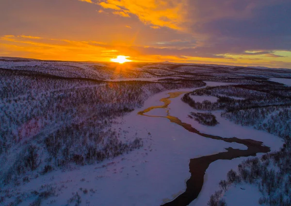 Anteni Lens Flare Güzel Kış Manzara Şey Aydınlandı Akşam Güneş — Stok fotoğraf