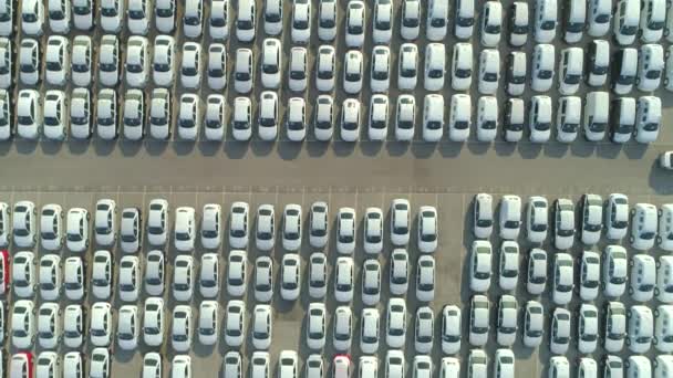 Top Aerial Voando Sobre Grande Zona Industrial Com Grande Estacionamento — Vídeo de Stock