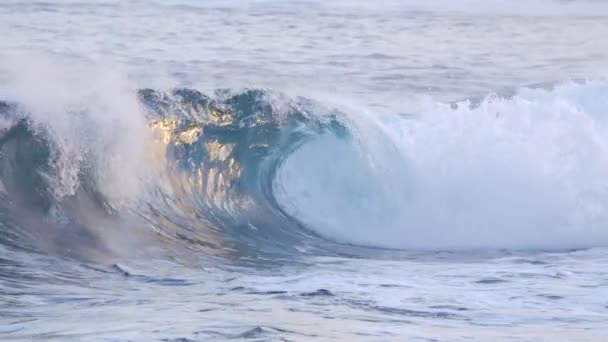 Slow Motion Close Ocean Barrel Wave Splashes Wildly Reaches Sunny — Stock Video