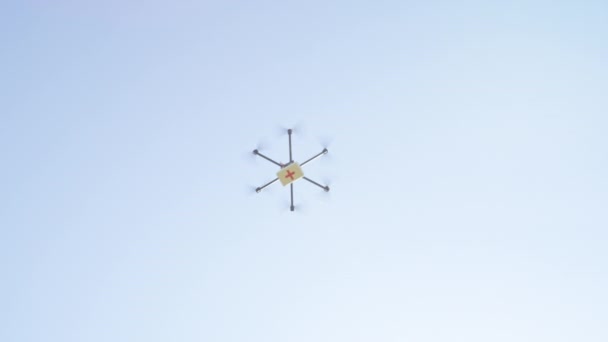 Zavřít Odlesk Čočku Uav Zásilku Multicopter Létání Přistání Balíčkem První — Stock video