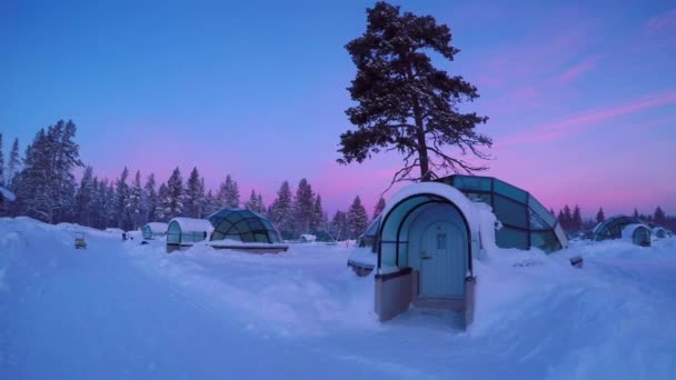 Lapland Finland March 2017 Desa Igloo Kaca Snowy Kakslauttanen Arctic — Stok Video