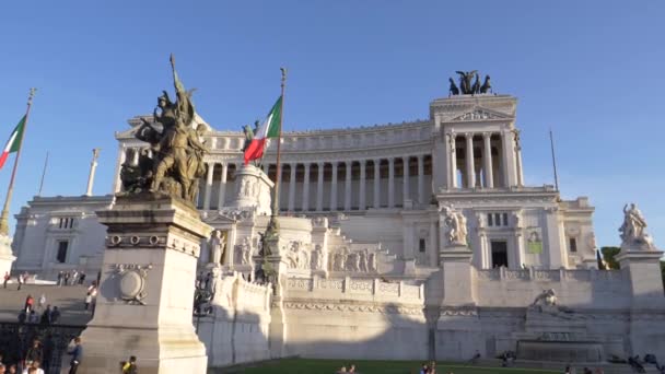 Vittoriano Rome Italy September 2017 Lassú Mozgás Turisták Elsétálnak Megfigyelik — Stock videók