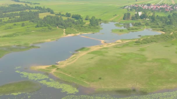 AERIAL Repülő felett vidéki föld után katasztrofális epizód zuhogó eső — Stock videók