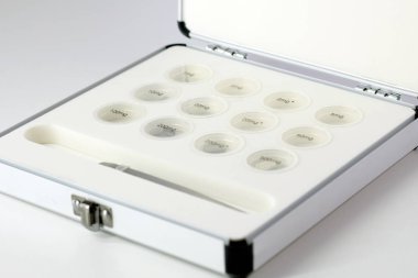 Metrolojik ölçümler yapmak. Ölçmek için ağırlık kümesi 