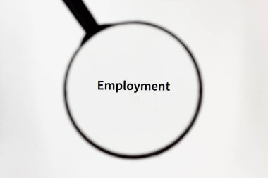 Siyah büyüteç pa beyaz bir levha üzerinde yazıt büyüter