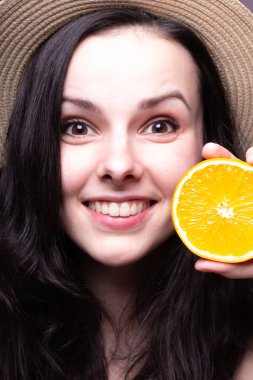 portakal, şapka ile güzel genç kız