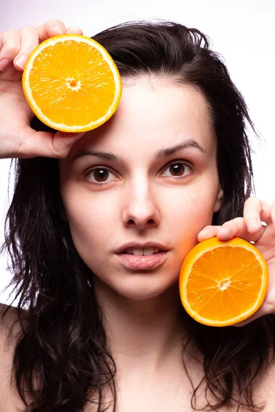 portakal ile güzel kız, portre