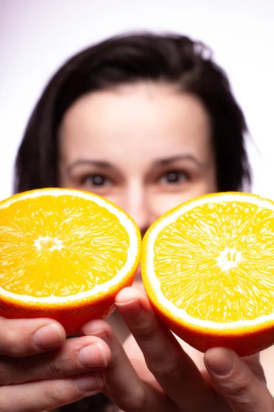 portakal ile güzel kız, portre