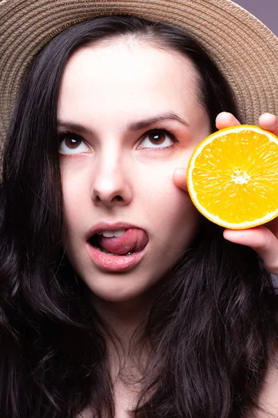 portakal, şapka ile güzel genç kız