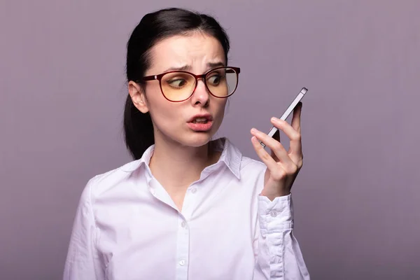 Girl White Shirt Glasses Communicates Phone — Stock Photo, Image