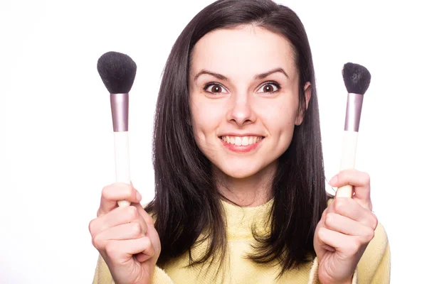 Attrayant Fille Fait Maquillage Brosse Maquillage — Photo