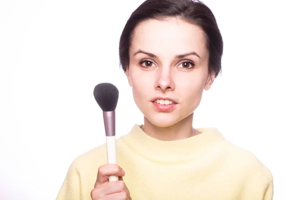 Attrayant Fille Fait Maquillage Brosse Maquillage — Photo