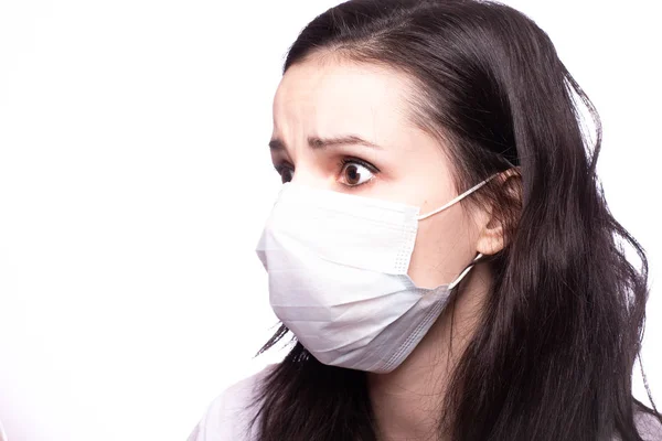 Ung Kvinna Medicinsk Mask Ansiktet — Stockfoto