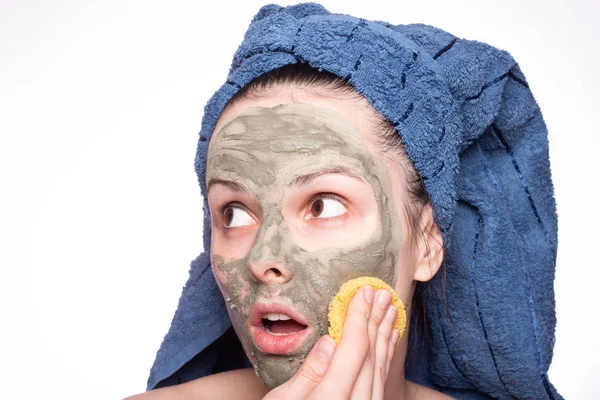 Young Woman Towel Her Head Mask Her Face — Stock Photo, Image