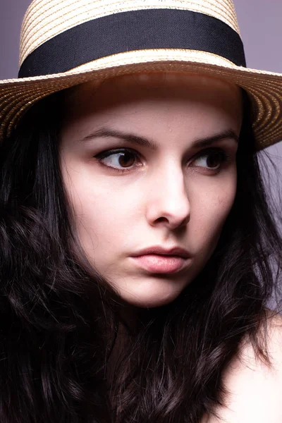 Belle Fille Dans Studio Portrait Chapeau — Photo