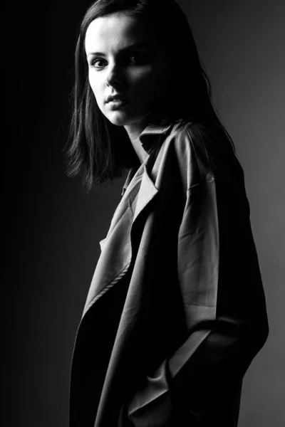 Belle Jeune Fille Noir Blanc Portrait — Photo