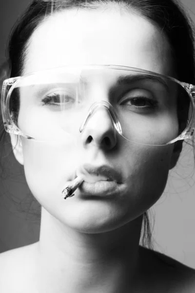 Beautiful Young Girl Safety Glasses Cigarette Her Mouth Black White — Stock Photo, Image