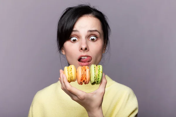 Close Profile Charming Woman Want Bite Tasty Pink Macaron Holding — Stock Photo, Image