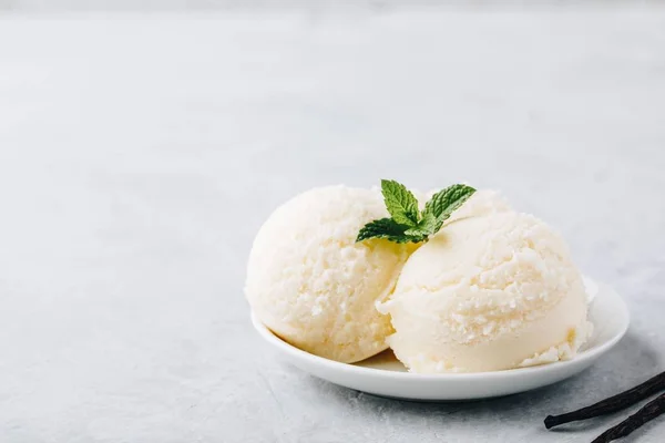 Vanilla Ice Cream Mint Leaves White Bowl — Stock Photo, Image