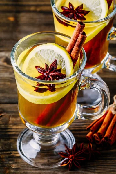 Hot Spiced Apple Cider Toddy Lemon Honey Cinnamon Stick Glass — Stock Photo, Image