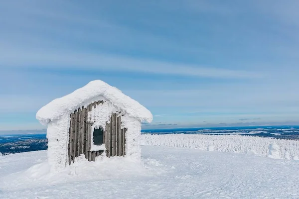 Winter Snow Covered Wood Hut Frozen Log Cabin Finland Lapland — Stock Photo, Image