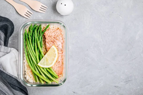 Refeição Preparar Recipiente Caixa Almoço Com Peixe Salmão Grelhado Arroz — Fotografia de Stock