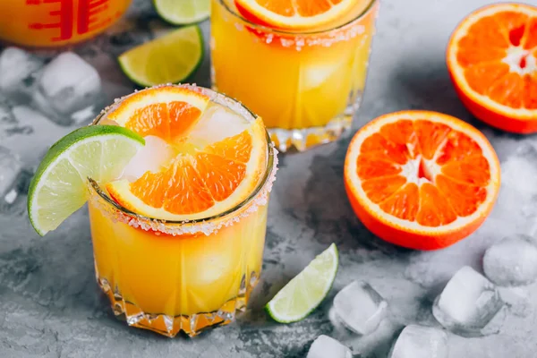 Оранжевая Лаймовая Маргарита Освежающий Летний Напиток Льдом Стекле — стоковое фото