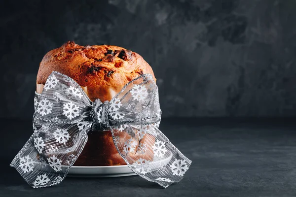 Bolo Panettone Bolo Natal Italiano Tradicional Com Frutas Secas Fundo — Fotografia de Stock