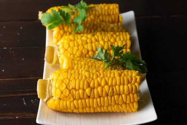 Boiled Corn White Plate Dark Wooden Table Close — Stock Photo, Image