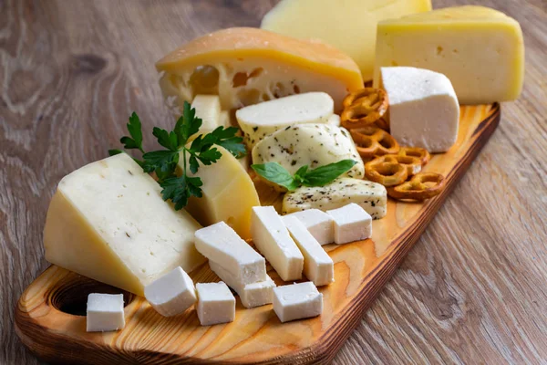 도마에 치즈의 — 스톡 사진