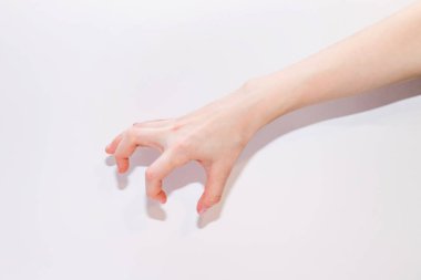 bebek elleri beyaz arka planda, oynat, kapat