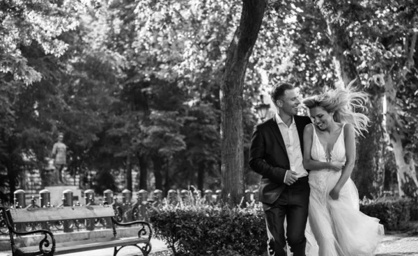 Happy Bride Groom Wedding Day — Stock Photo, Image