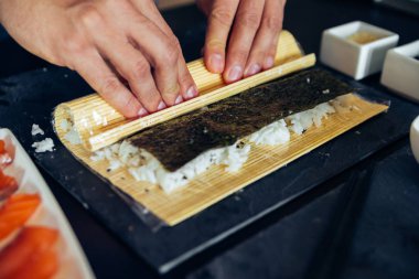 Suşi Form haddelenmiş suşi