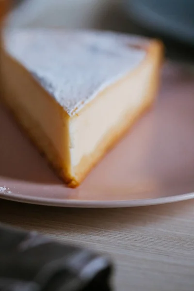 Rebanada de pastel de queso — Foto de Stock