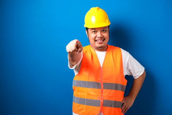 Joven Grasa Asiática Trabajador Construcción Hombre Con Casco Seguridad Señalando — Foto de Stock