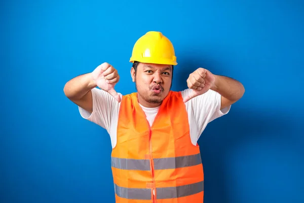 Joven Grasa Asiática Trabajador Construcción Hombre Con Chaleco Seguridad Naranja — Foto de Stock