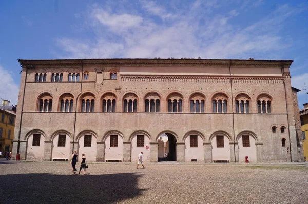 Fasádní Biskupství Parma Itálie — Stock fotografie