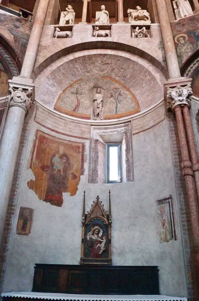 Interiér Baptisteria Parma Itálie — Stock fotografie
