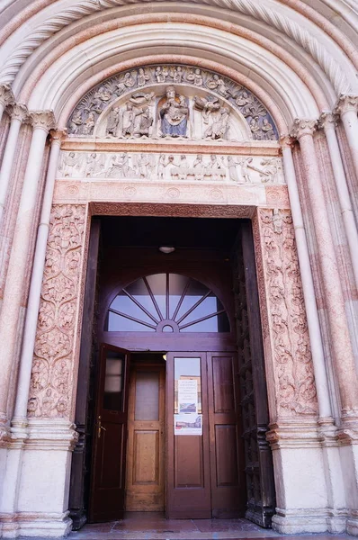 Porta Entrada Batistério Parma Itália — Fotografia de Stock