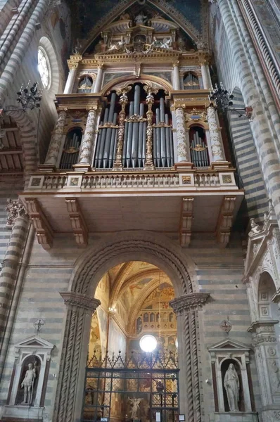 Tubo Órgano Dentro Catedral Orvieto Italia — Foto de Stock