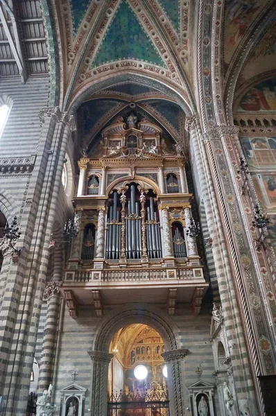Tubo Órgão Dentro Catedral Orvieto Itália — Fotografia de Stock