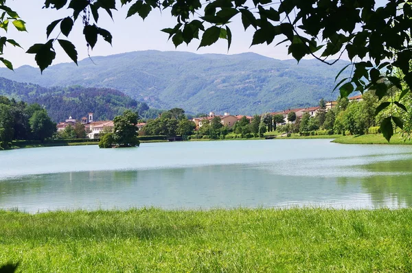 Montelleri Jezero Vicchio Toskánsko Itálie — Stock fotografie