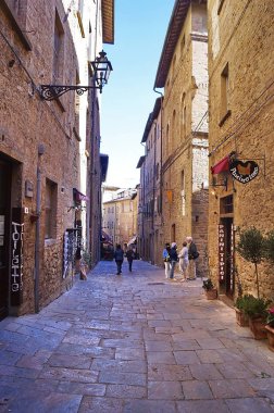 Tipik Volterra Caddesi, Toskana, İtalya